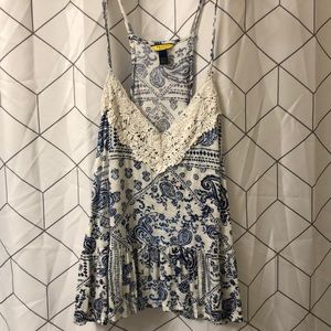 Light weight country tank